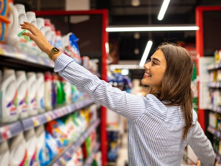 Come le pubblicità influenzano le decisioni d’acquisto